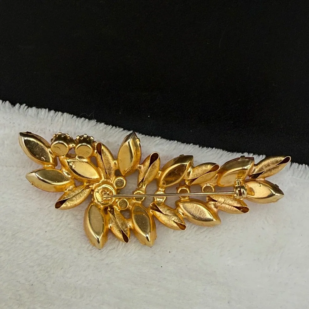 Vintage Rhinestone Brooch Pink Gold Tone Leaf Spray